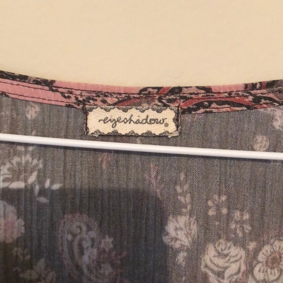 Eye shadow peasant style floral print blouse, med - Picture 3 of 6